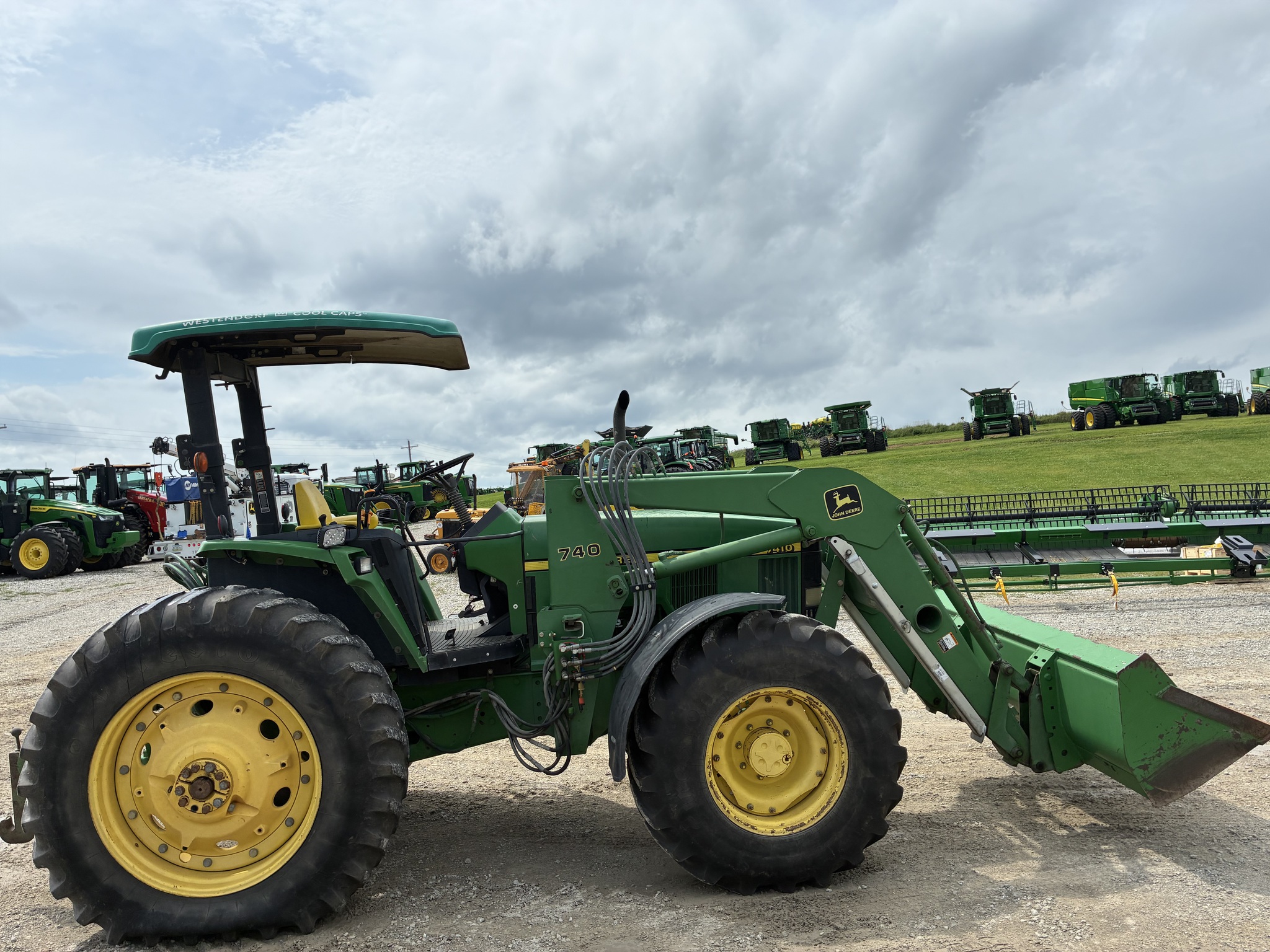 2002 John Deere 7410 Image 7