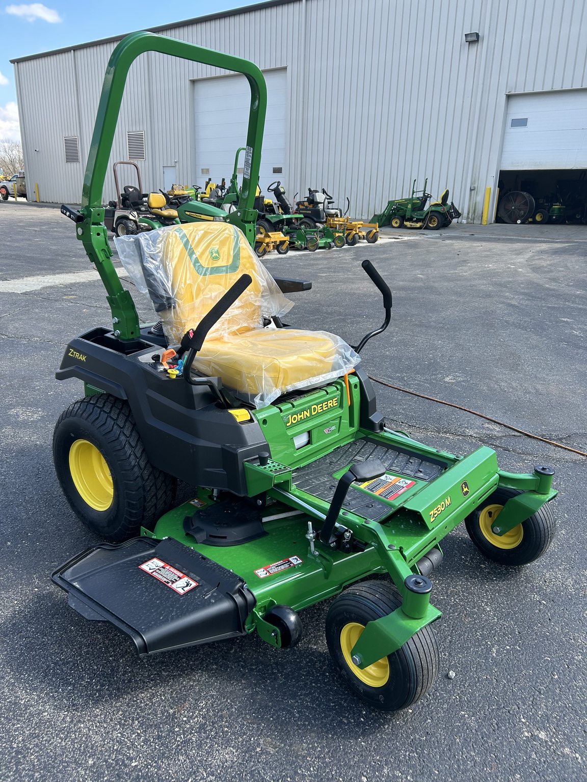 2025 John Deere Z530M Image 8