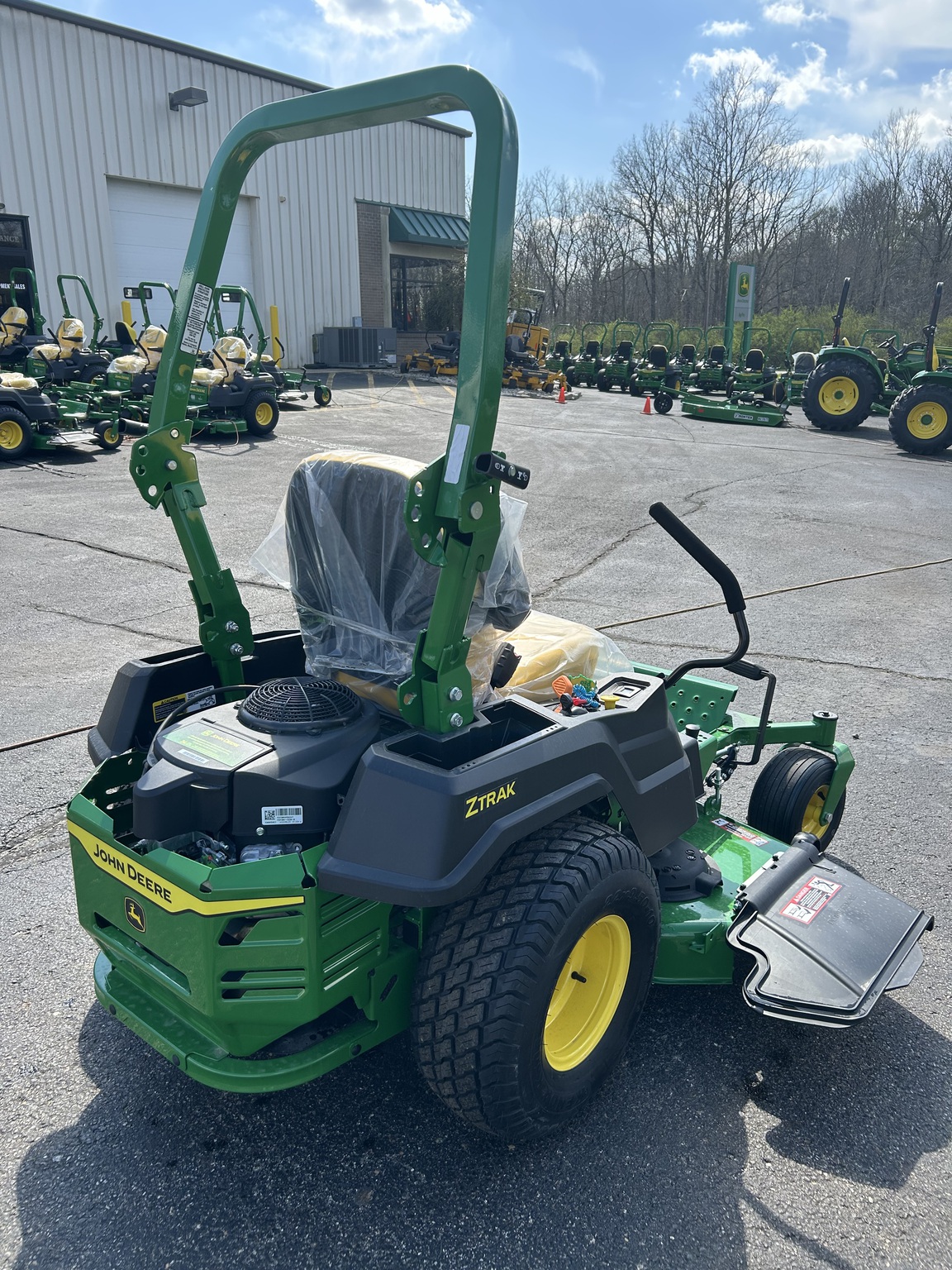 2025 John Deere Z530M Image 6