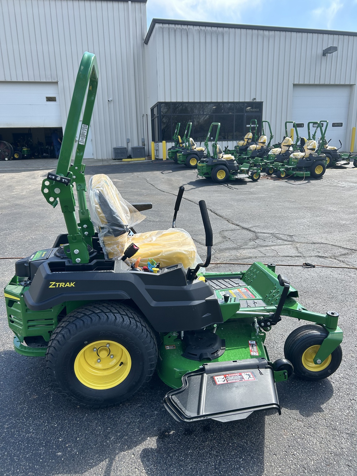 2025 John Deere Z530M Image 7