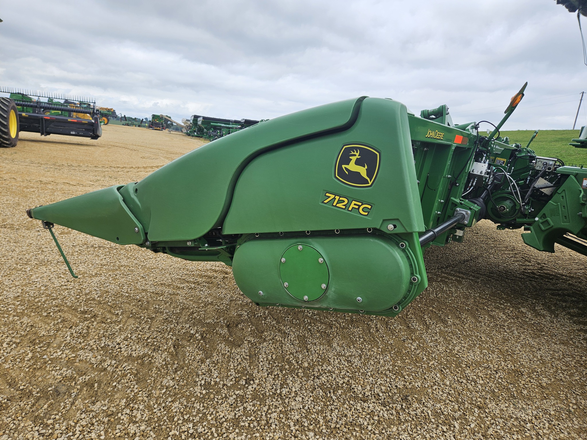 2019 John Deere 712FC Image 3