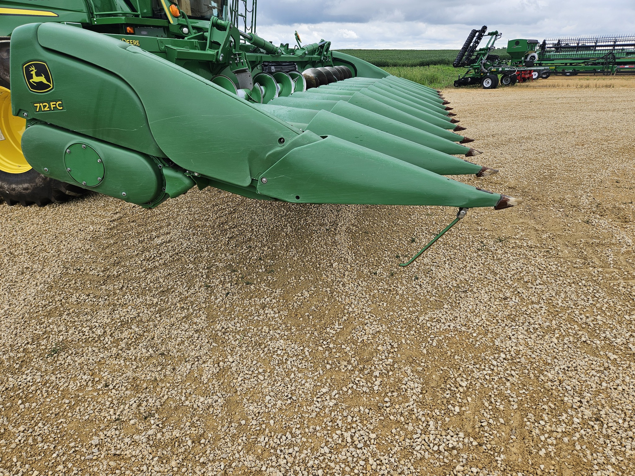 2019 John Deere 712FC Image 8