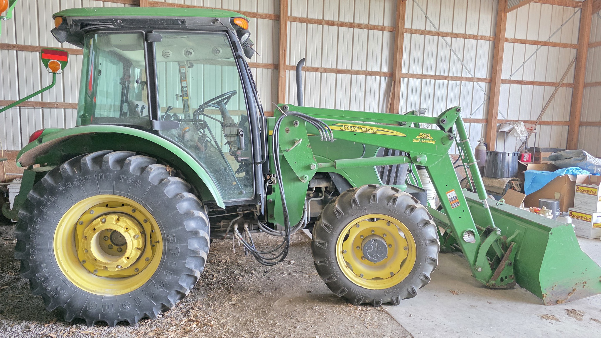 2005 John Deere 5325 Image 1