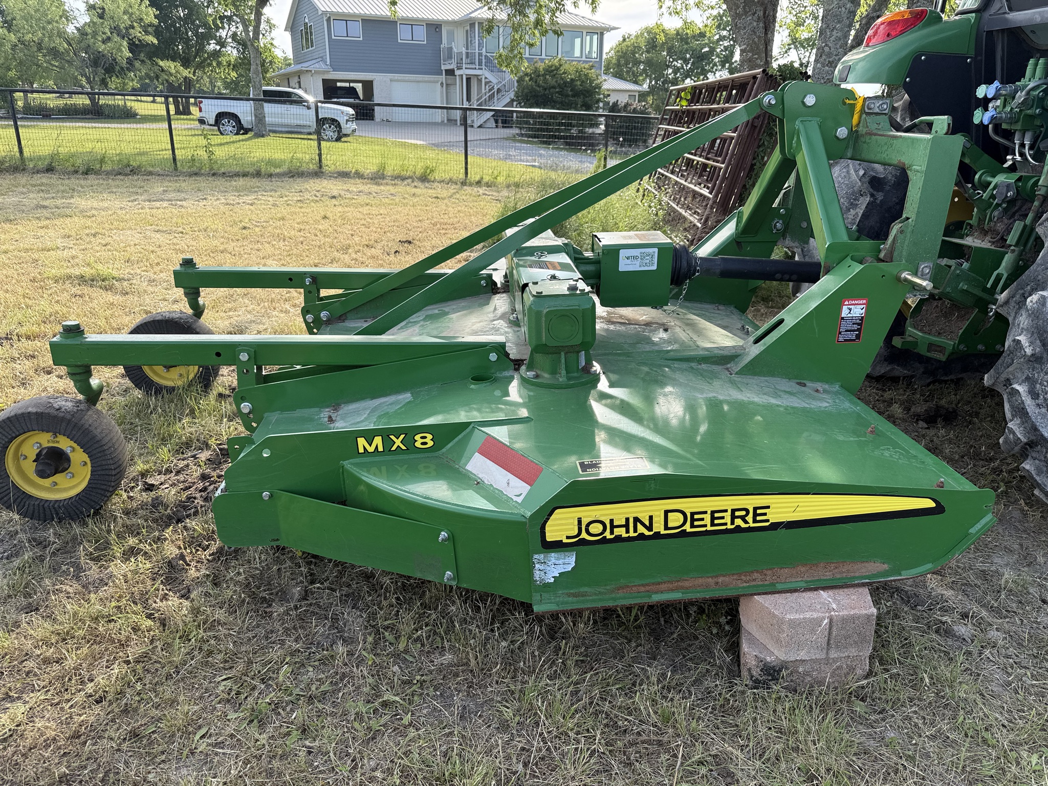 2021 John Deere MX8 Image 5