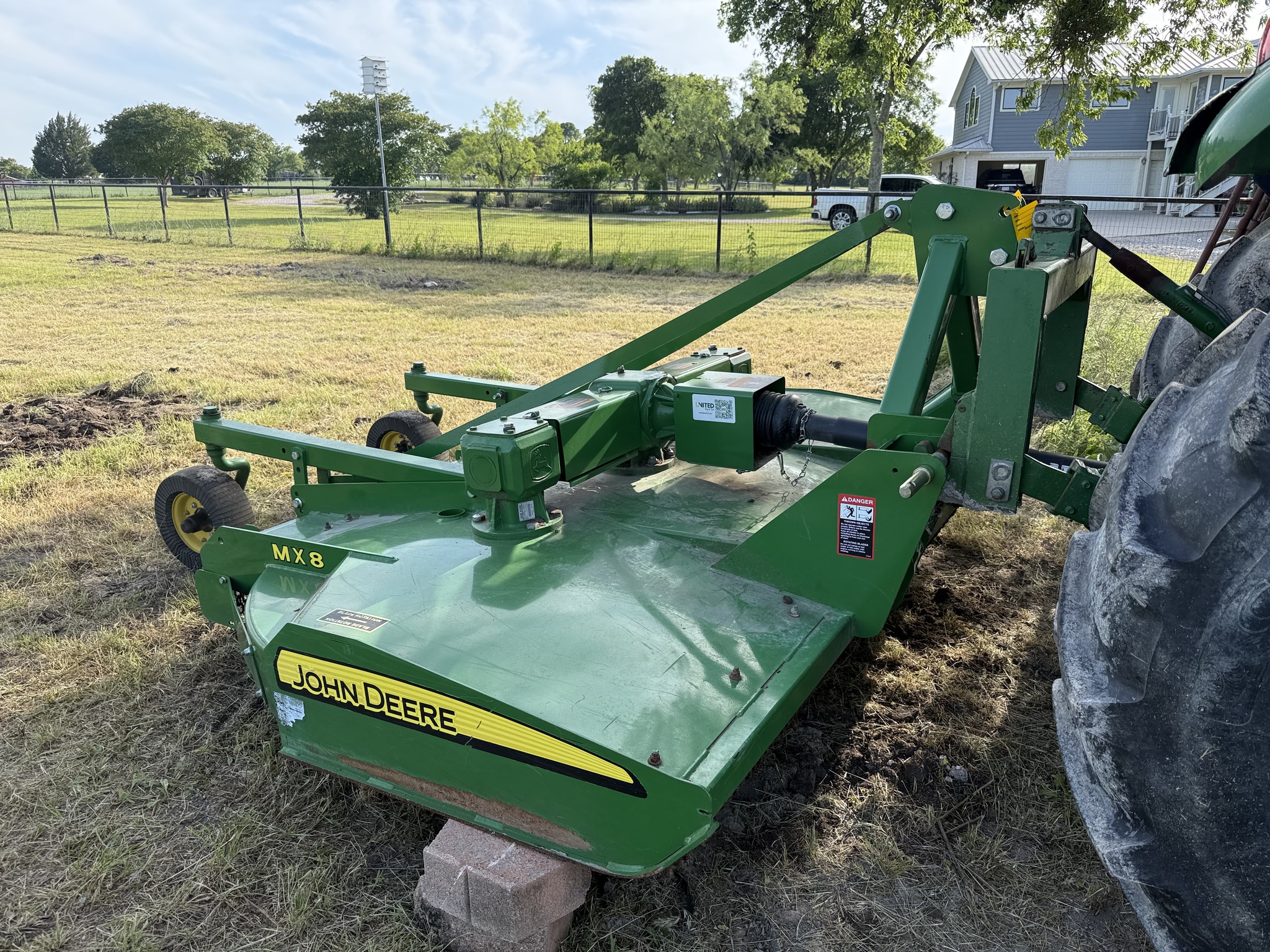2021 John Deere MX8 Image 4