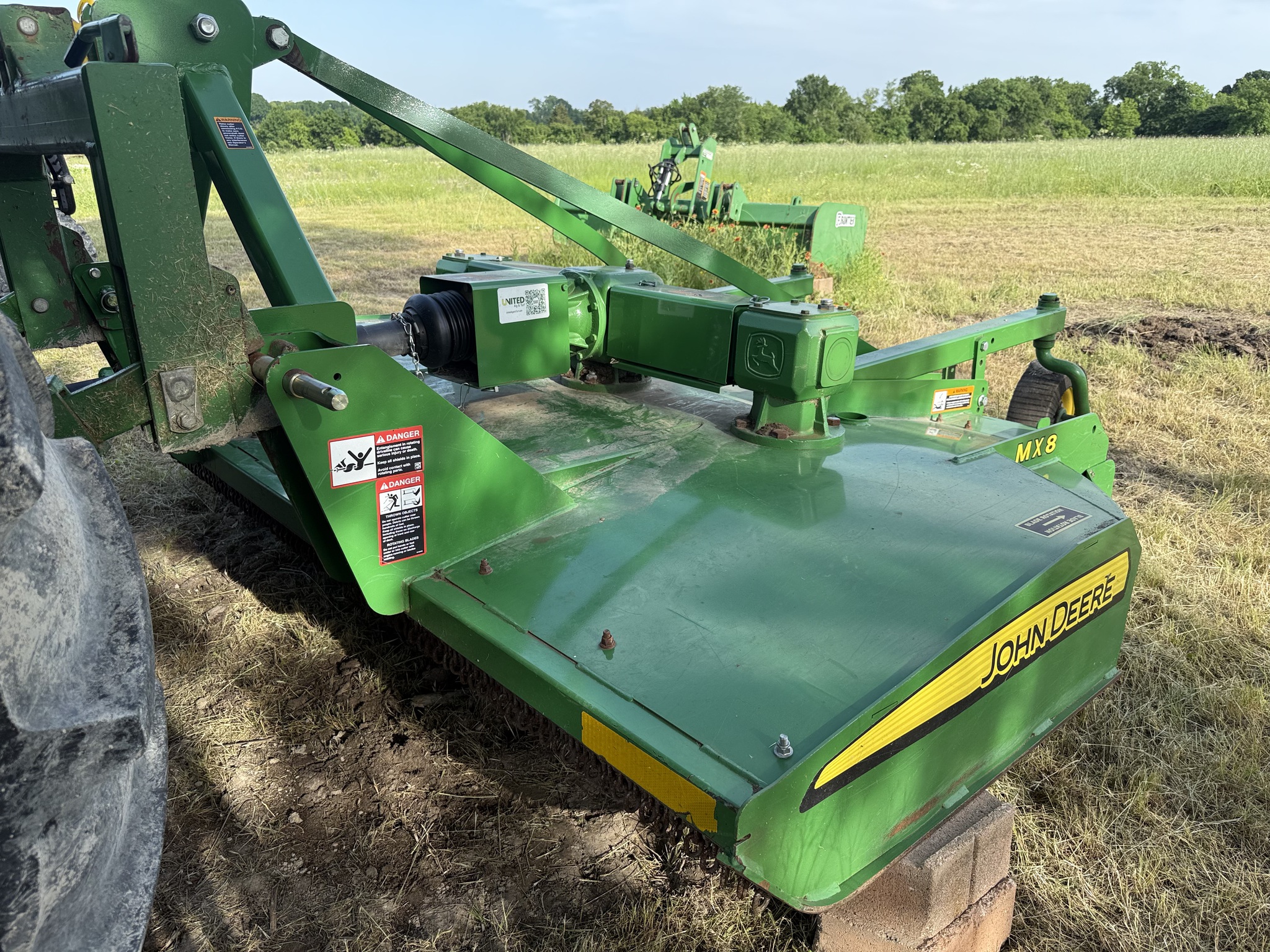 2021 John Deere MX8 Image 3