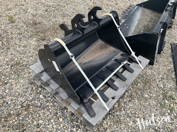 Photo of 2024 John Deere BYT10969