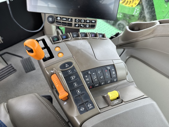 Used 2024 John Deere 9RX 640 Track Tractors at Horizon Ag & Turf in Lloydminster, AB - Photo12