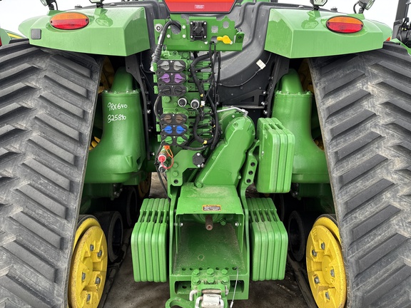 Used 2024 John Deere 9RX 640 Track Tractors at Horizon Ag & Turf in Lloydminster, AB - Photo6