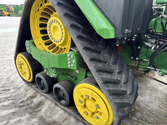 Used 2024 John Deere 9RX 640 Track Tractors at Horizon Ag & Turf in Lloydminster, AB - Photo7