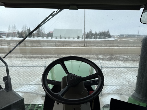 Used 2024 John Deere 9RX 640 Track Tractors at Horizon Ag & Turf in Lloydminster, AB - Photo14