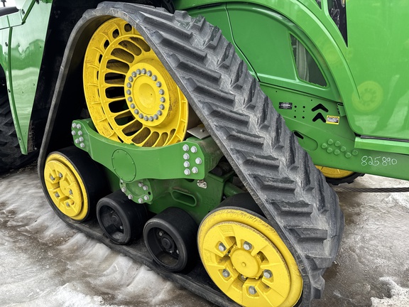 Used 2024 John Deere 9RX 640 Track Tractors at Horizon Ag & Turf in Lloydminster, AB - Photo8