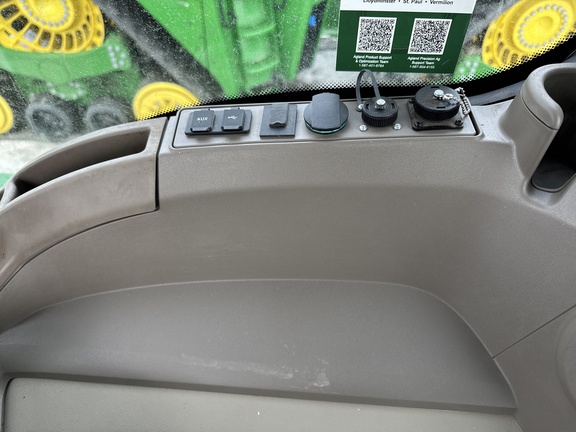 Used 2024 John Deere 9RX 640 Track Tractors at Horizon Ag & Turf in Lloydminster, AB - Photo13