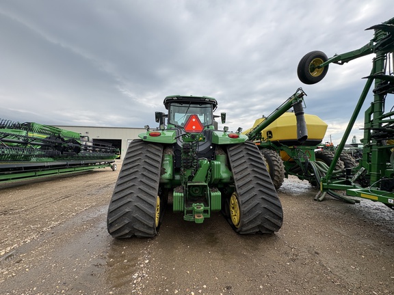 Used 2024 John Deere 9RX 640 Track Tractors at Horizon Ag & Turf in Vermilion, AB - Photo5