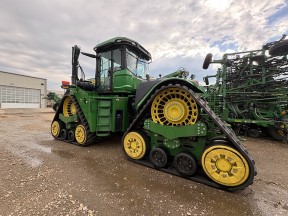 Used 2024 John Deere 9RX 640 Track Tractors at Horizon Ag & Turf in Vermilion, AB - Photo3