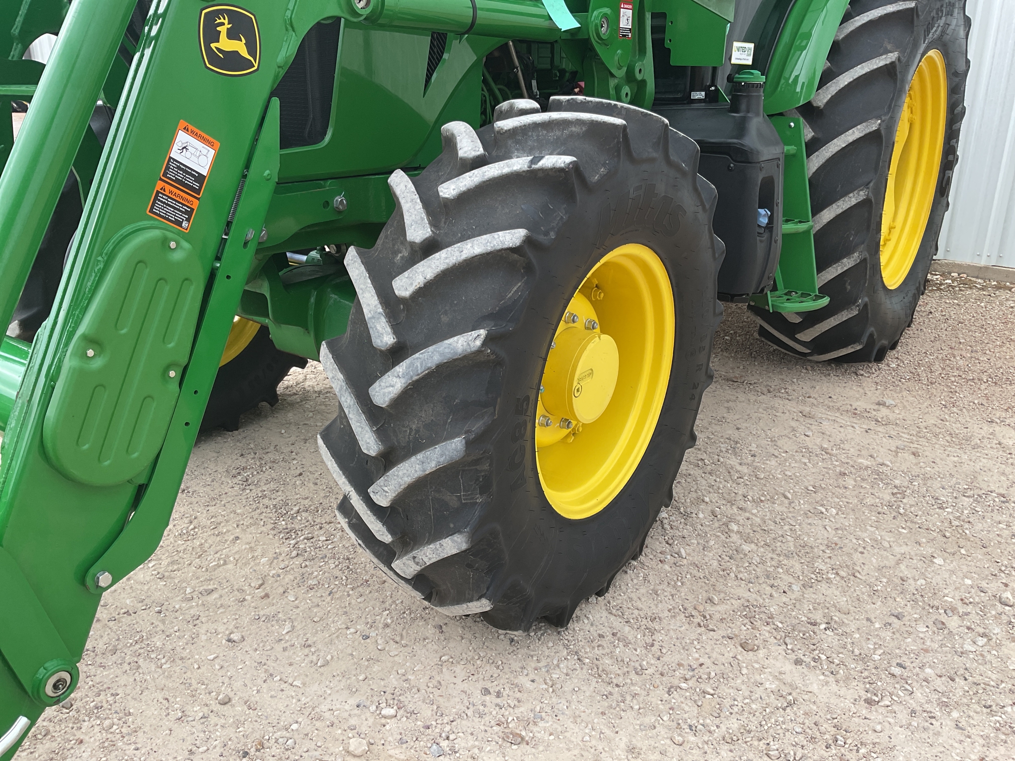 2023 John Deere 6120E Image 22