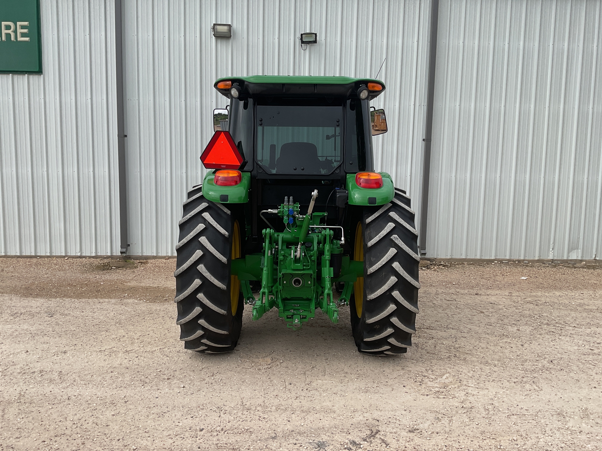 2023 John Deere 6120E Image 10
