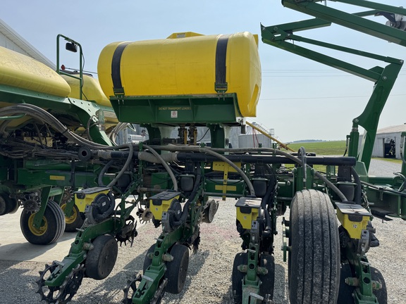 2016 John-Deere 1775NT
