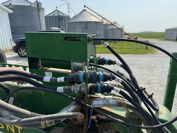 2016 John-Deere 1775NT