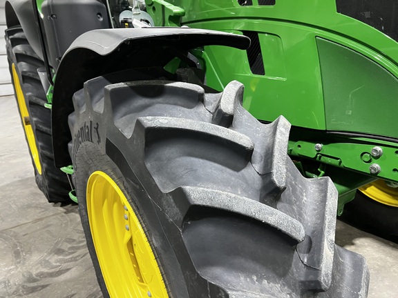 2025 John Deere 6R 175 - Photo12