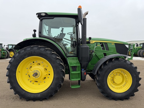 2025 John Deere 6R 175 - Photo2
