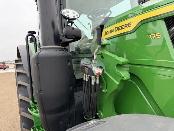 2025 John Deere 6R 175 - Photo22