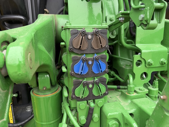 2025 John Deere 6R 175 - Photo26