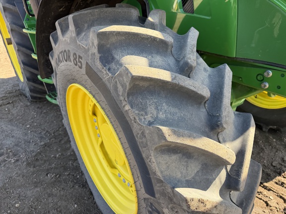 2025 John Deere 6R 175 - Photo12