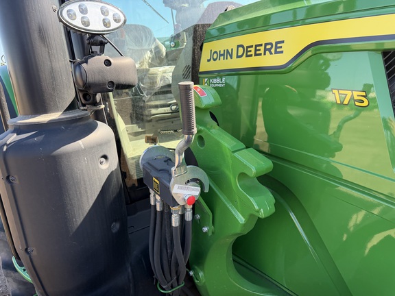 2025 John Deere 6R 175 - Photo23