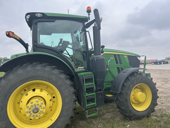 2024 John Deere 6R 230 (7th thumbnail)