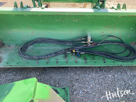 Photo of 2004 John Deere 840