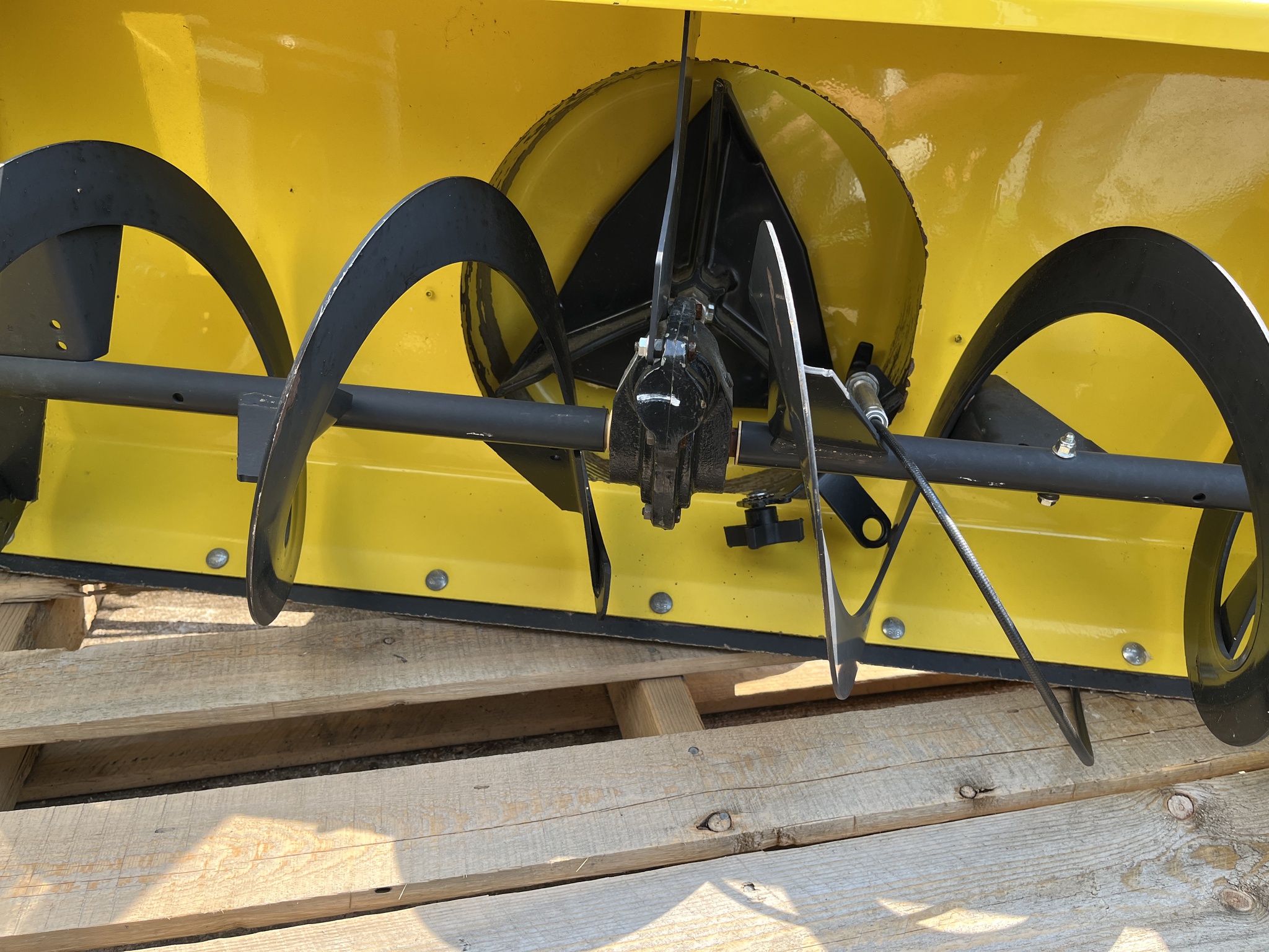 2015 John Deere 44 Image 4