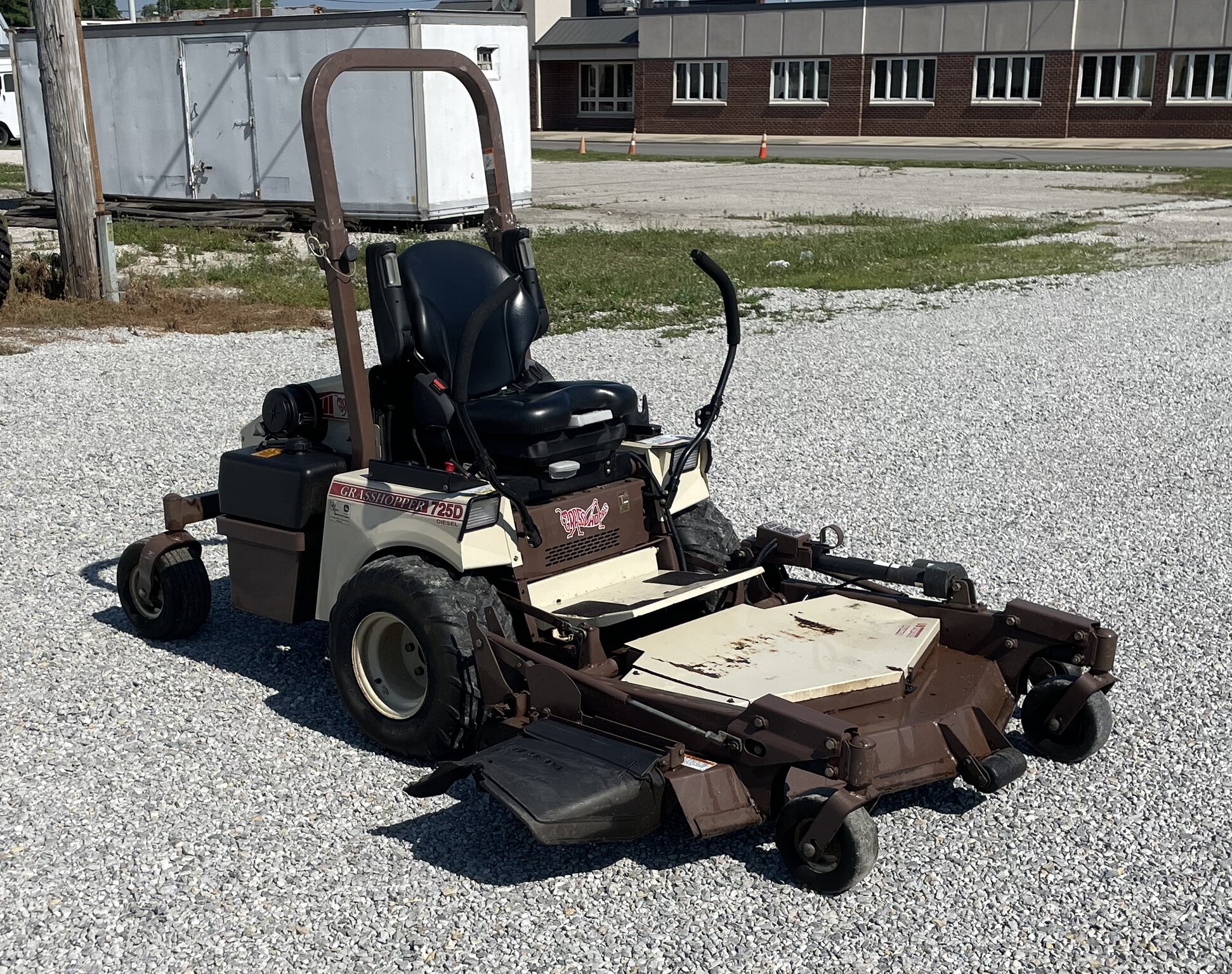 2011 Grasshopper 725DT Image 3