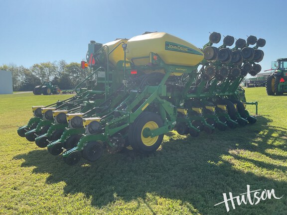 Photo of 2020 John Deere 1795