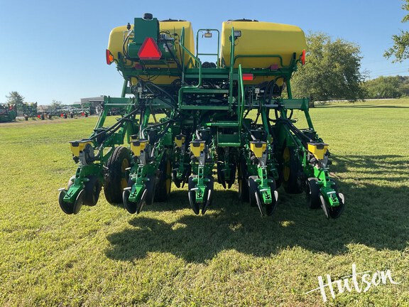 Photo of 2020 John Deere 1795