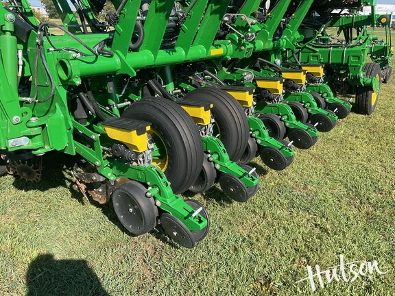 Photo of 2020 John Deere 1795