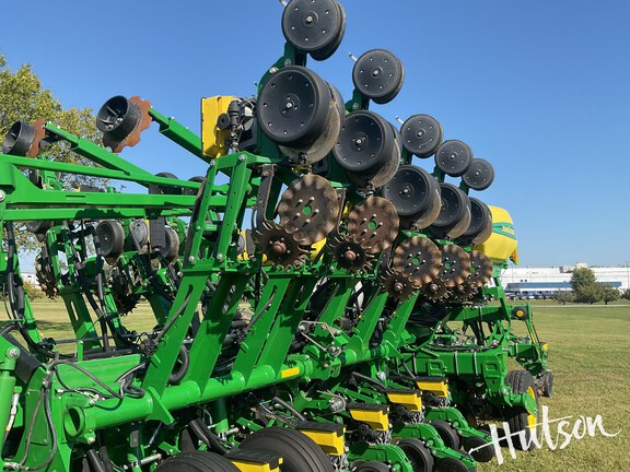 Photo of 2020 John Deere 1795