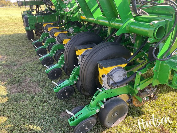 Photo of 2020 John Deere 1795