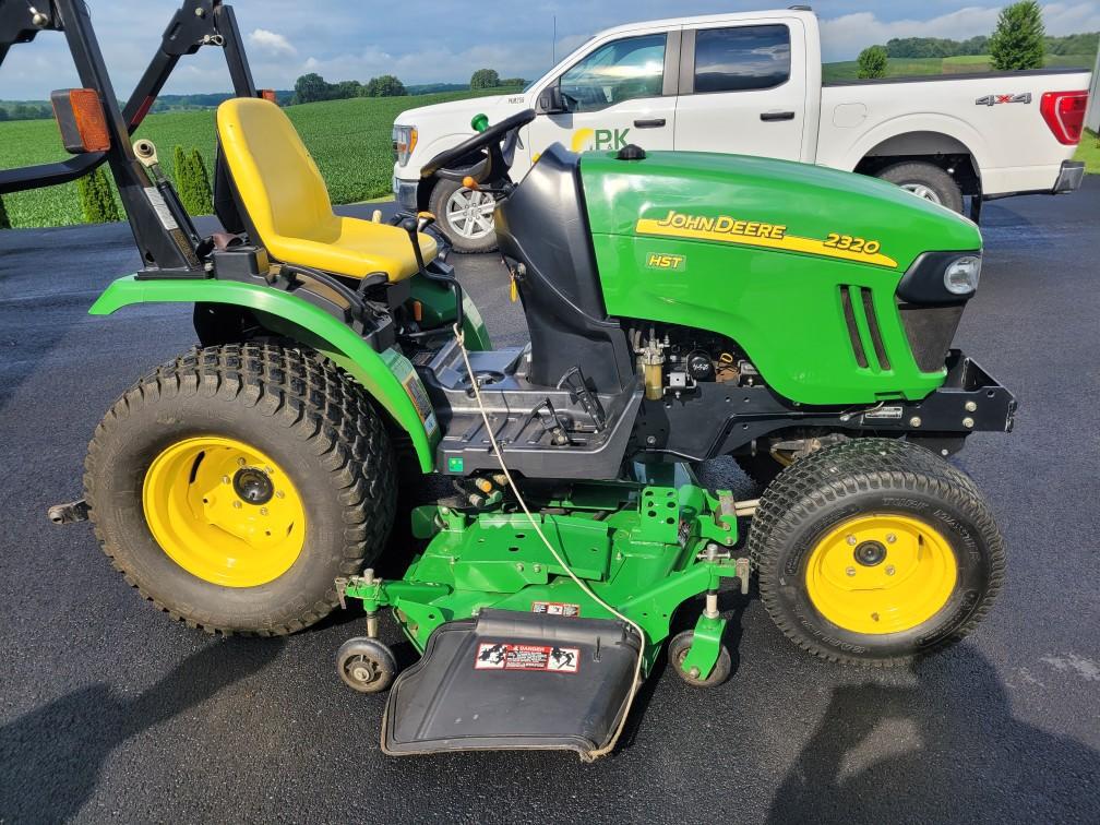 2006 John Deere 2320 Image 5