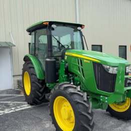 2025 John Deere 5100E Image 2