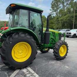 2025 John Deere 5100E Image 1