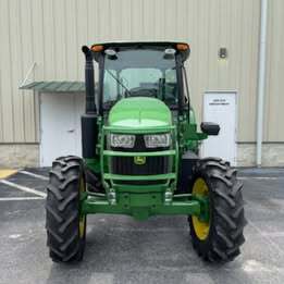 2025 John Deere 5100E Image 3