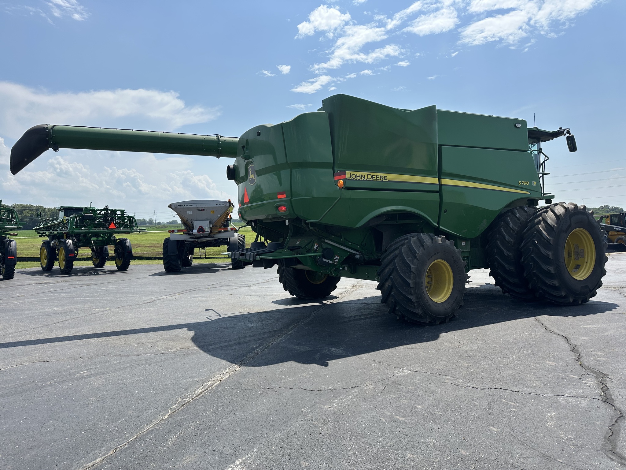 2024 John Deere S790 Image 2