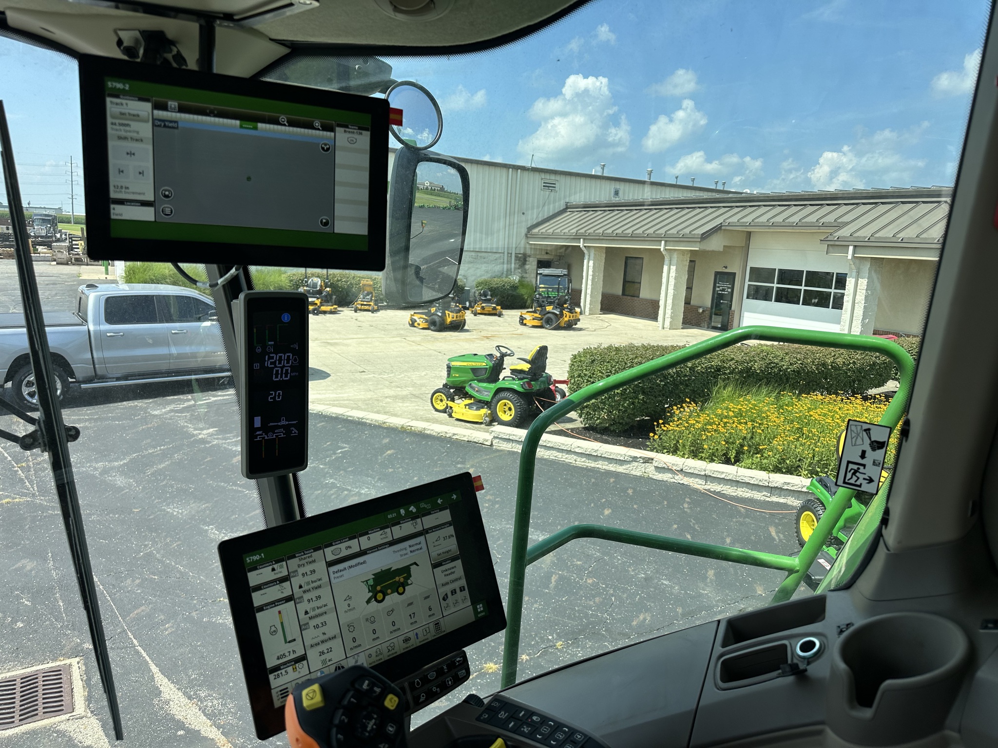 2024 John Deere S790 Image 3
