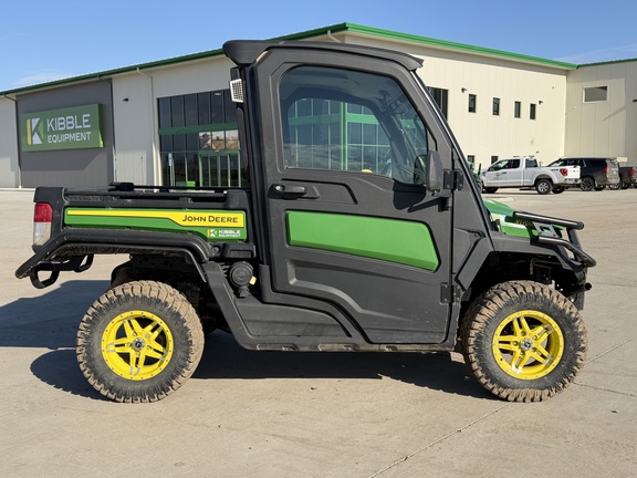 2023 John Deere XUV 835M - Photo2