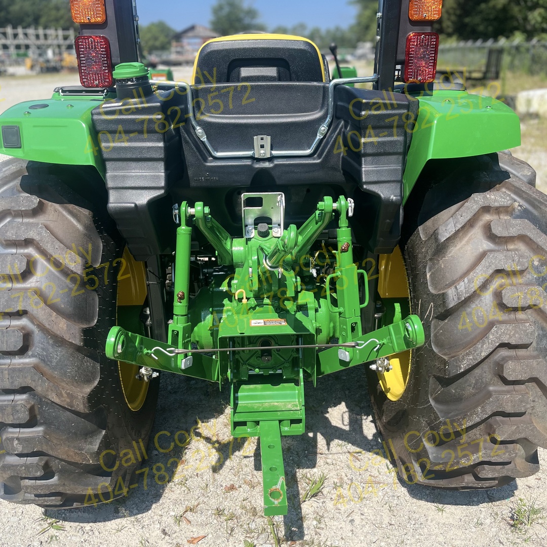 2025 John Deere 4044M Image 3