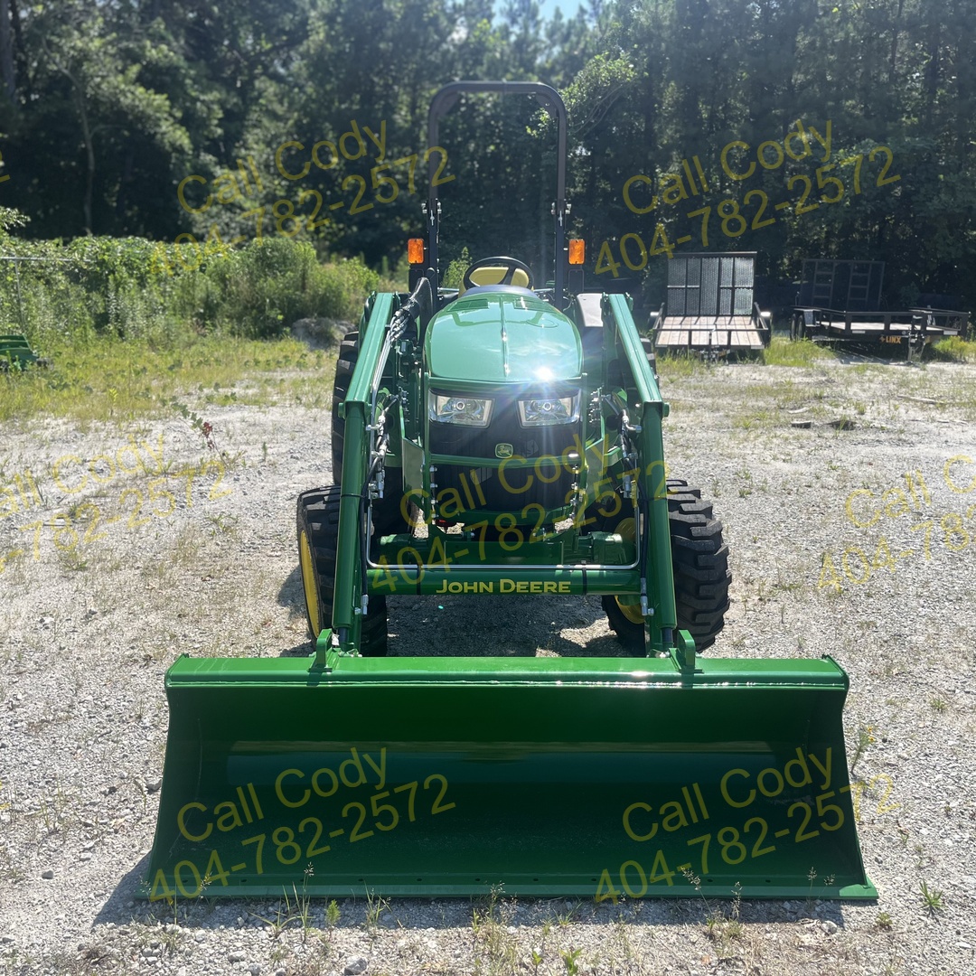 2025 John Deere 4044M Image 7