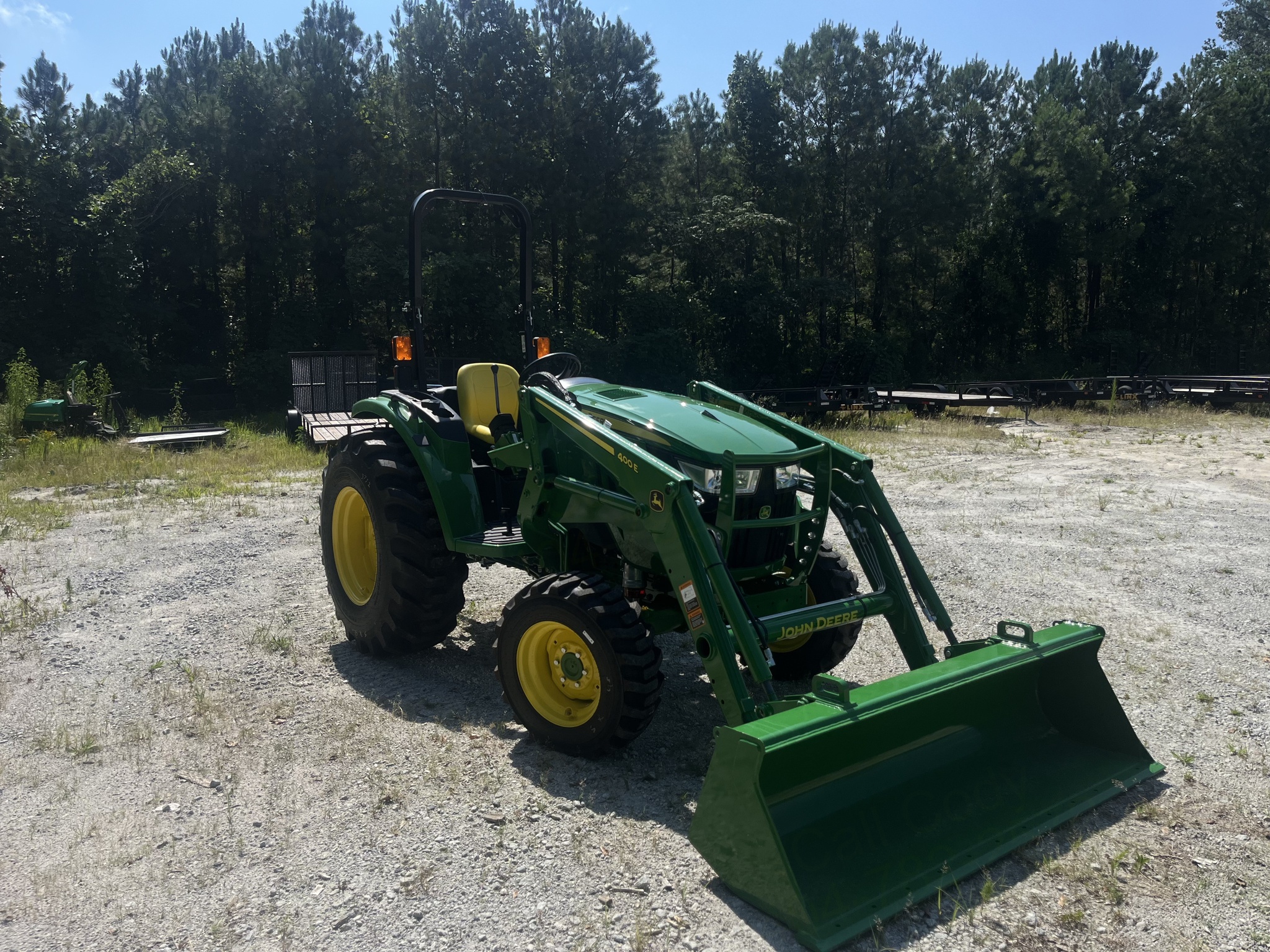 2025 John Deere 4044M Image 7