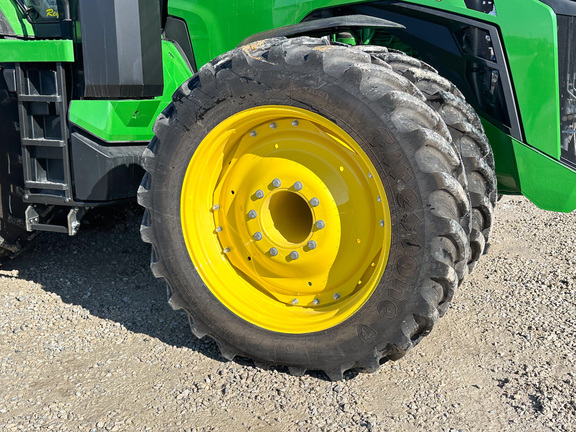 2025 John-Deere 8R 280
