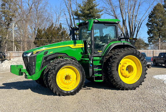 2025 John-Deere 8R 280